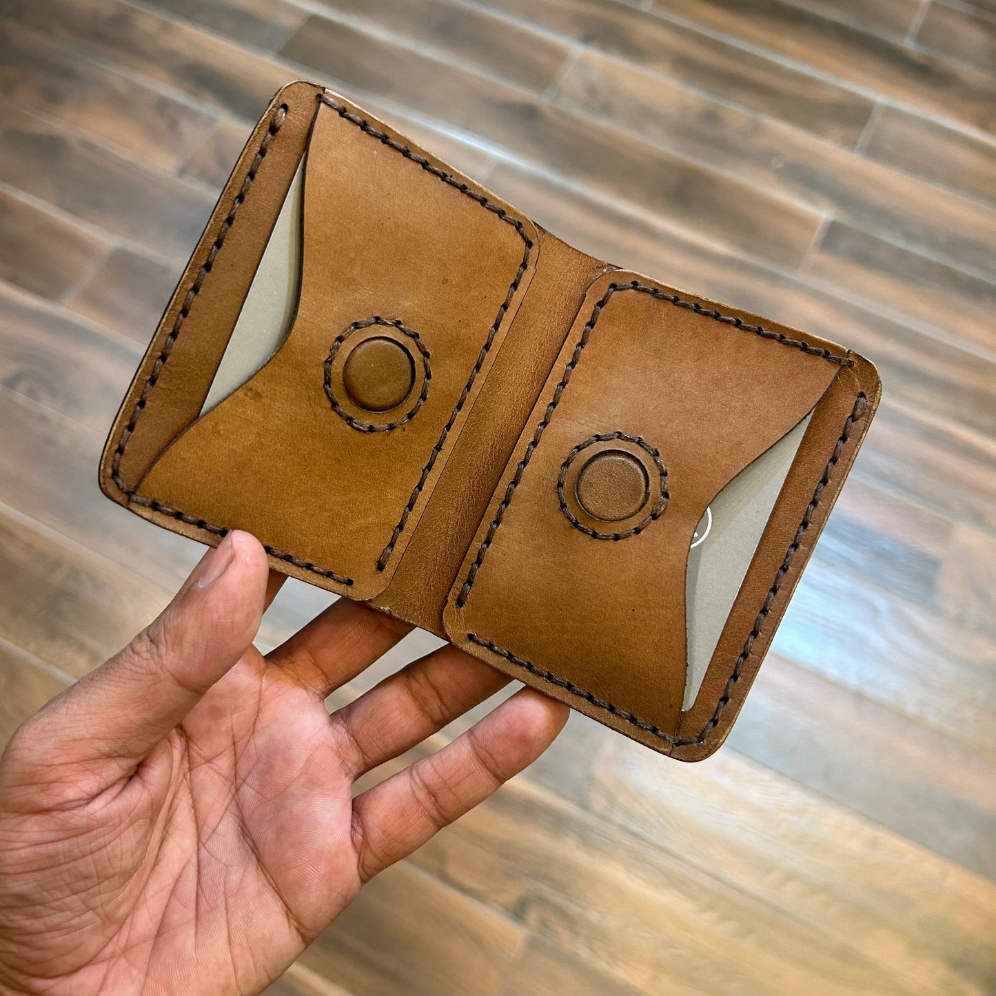 The Maglet: A Leather Bifold Wallet