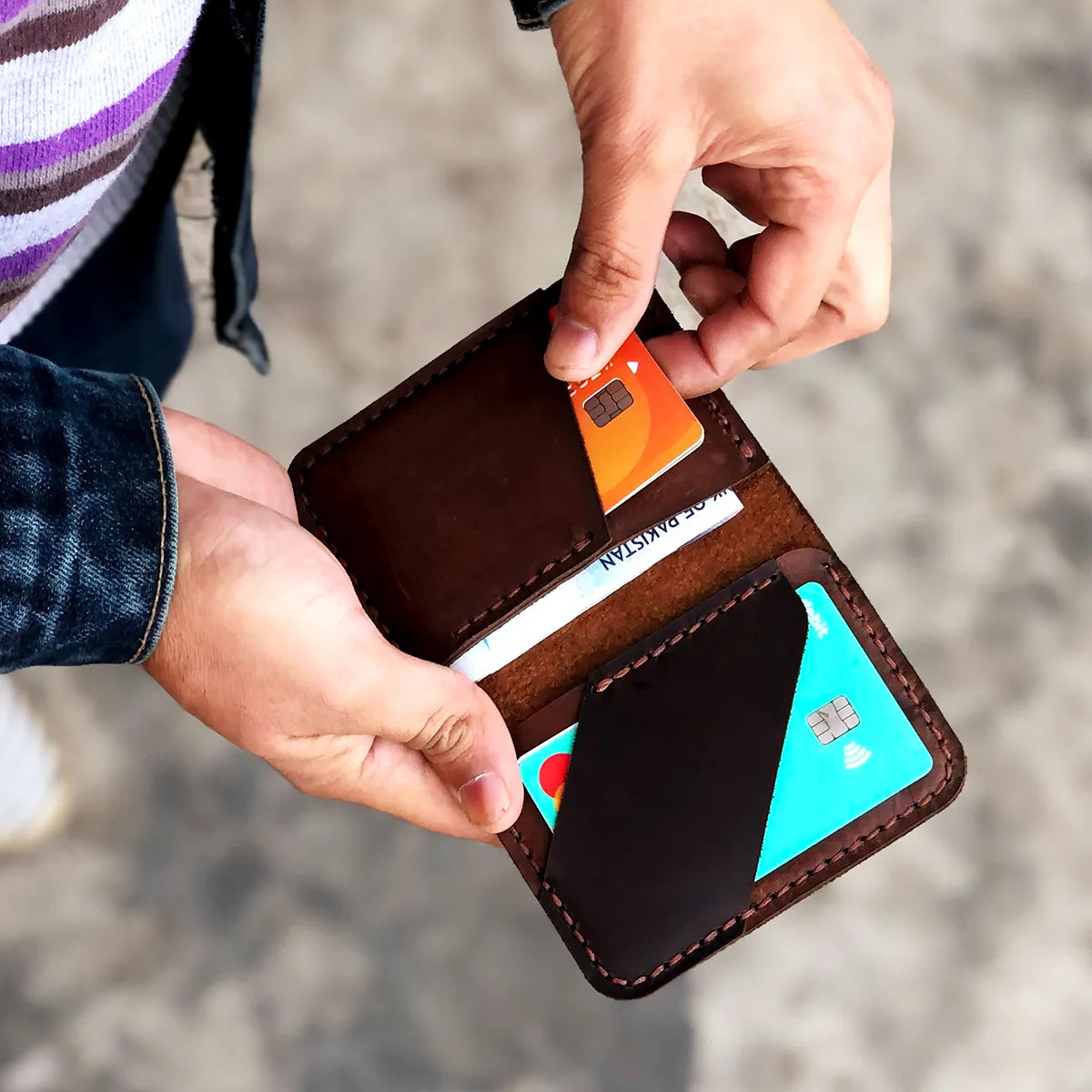 The Vertical Vogue: A Bifold Leather Wallet