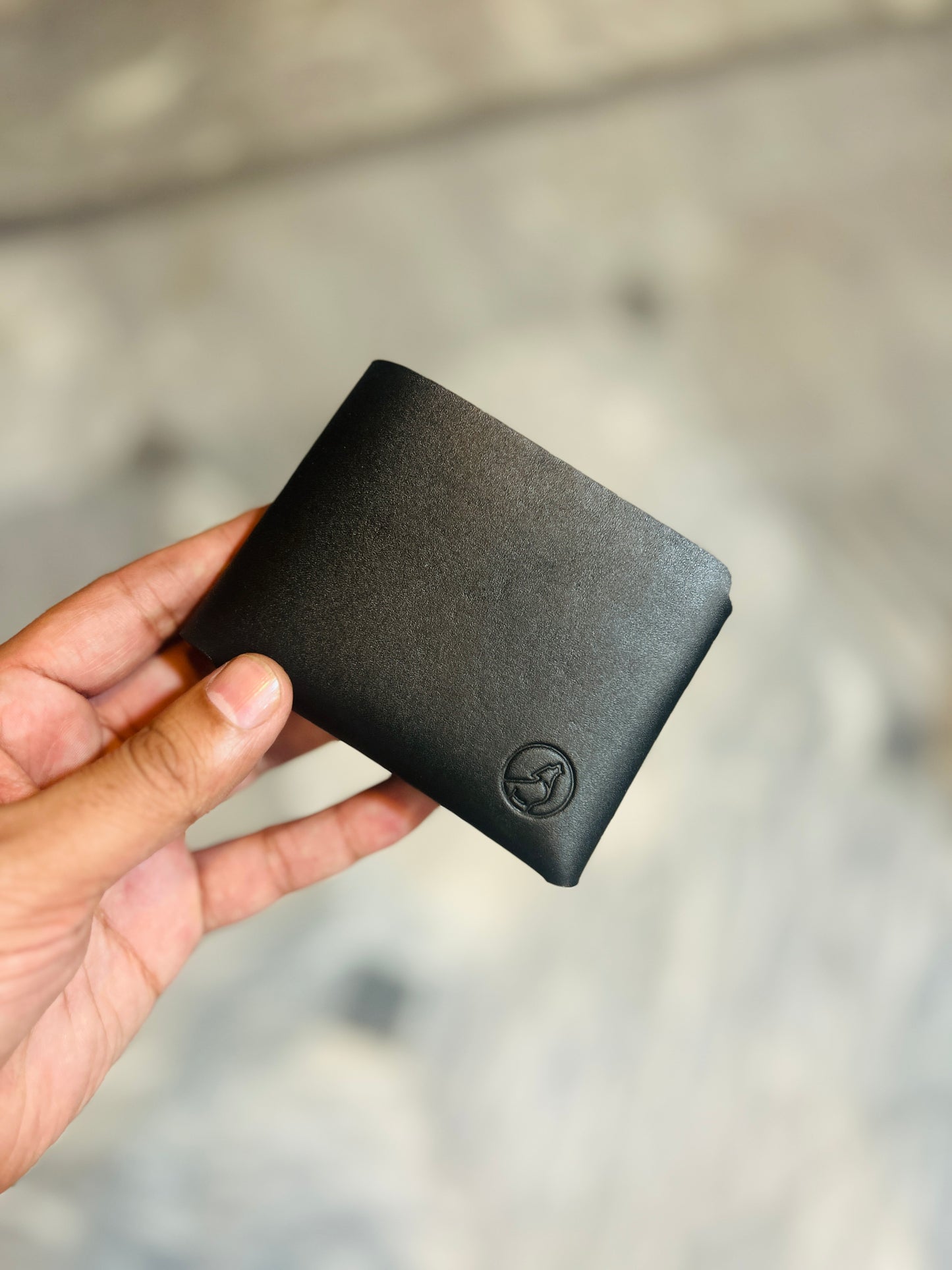 Minimalist Bifold Wallet wolf.pk