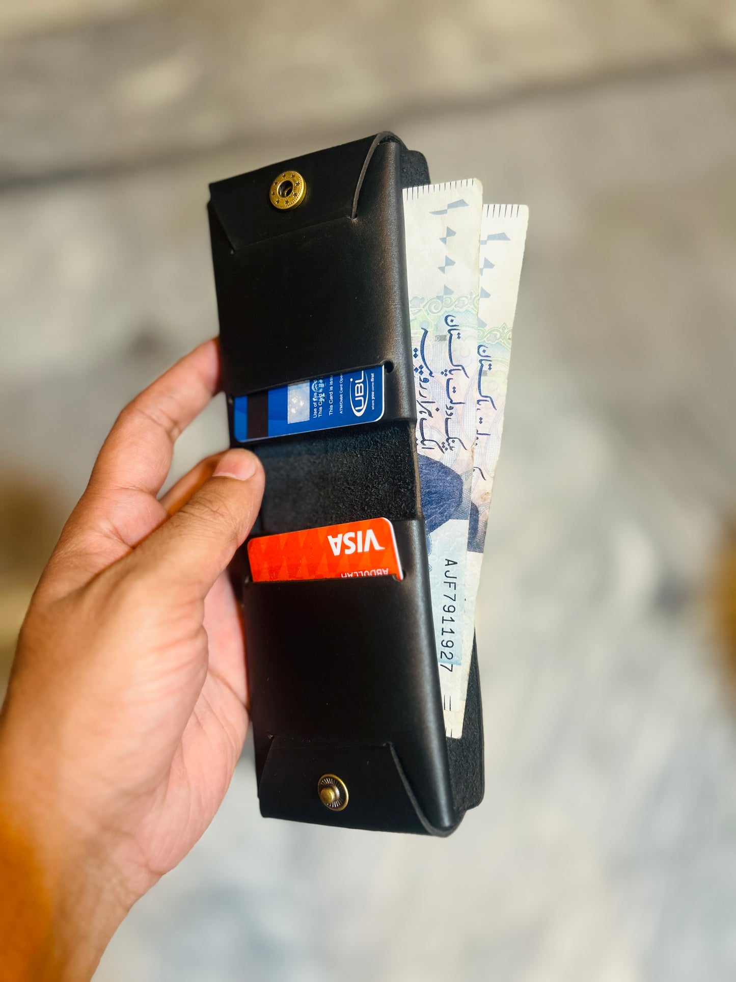 Minimalist Bifold Wallet wolf.pk