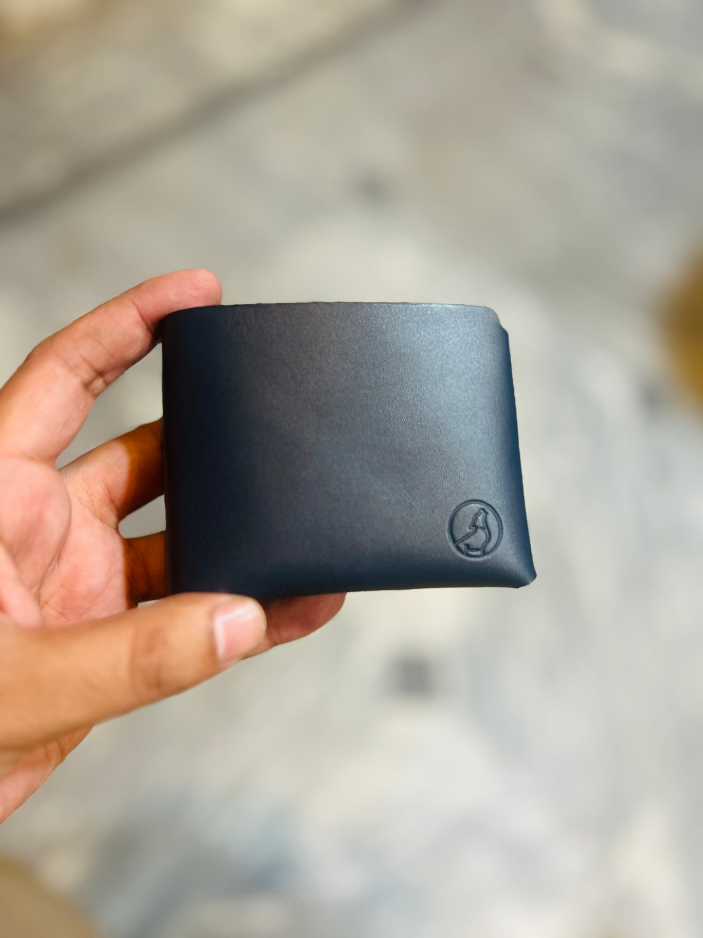 Minimalist Bifold Wallet wolf.pk