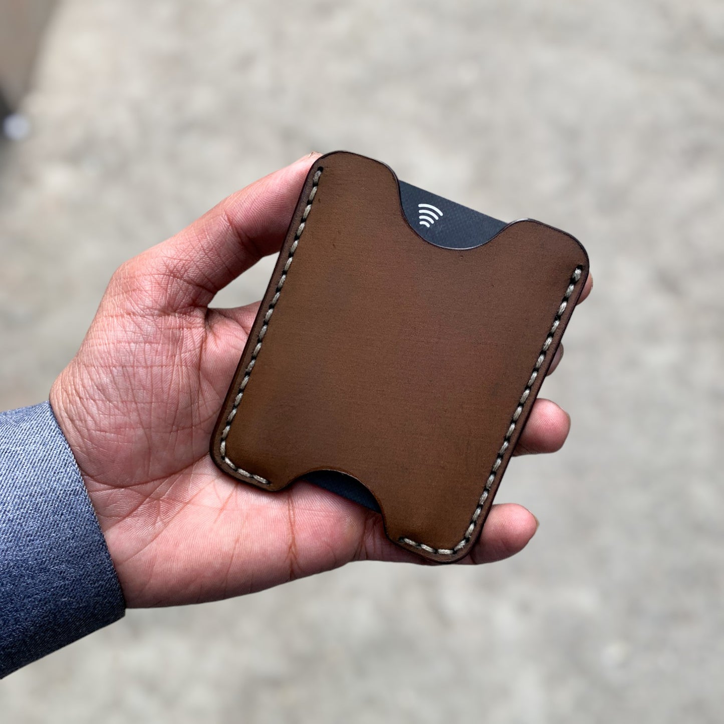 The Oval: A Leather Cardholder
