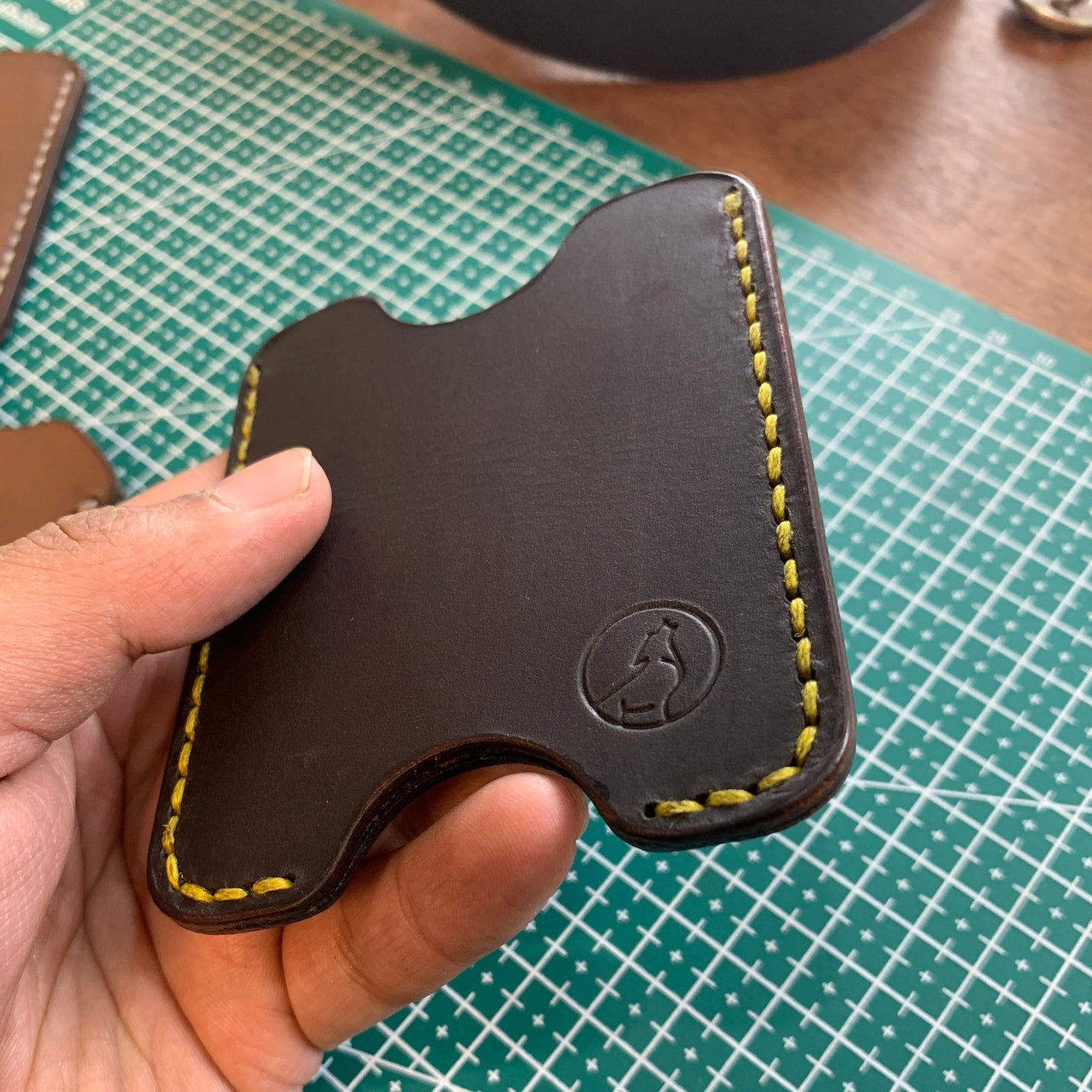 The Oval: A Leather Cardholder