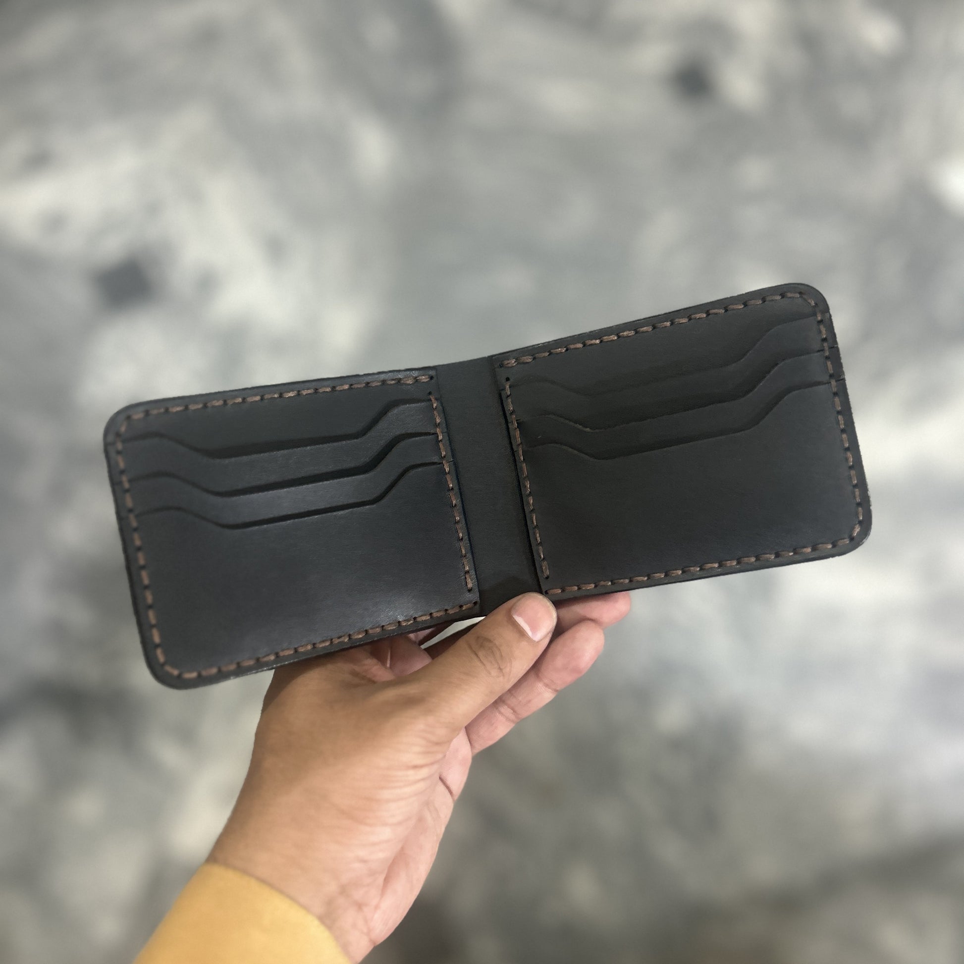 The Blix - A Leather Bifold Wallet WOLF.PK